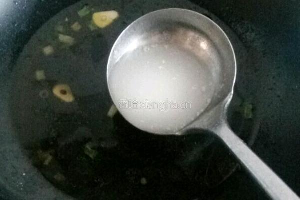浇汁菠菜的做法图解18