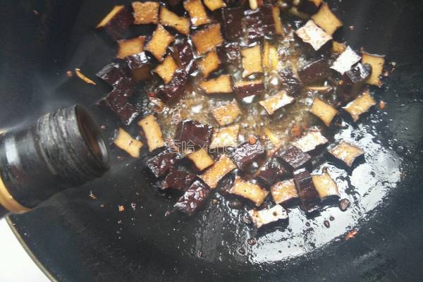 干煸卤豆腐的做法图解4