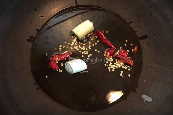 茭白木耳炒肉片的做法图解8