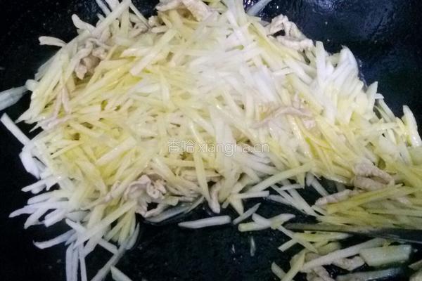 土豆丝炒肉丝的做法图解4