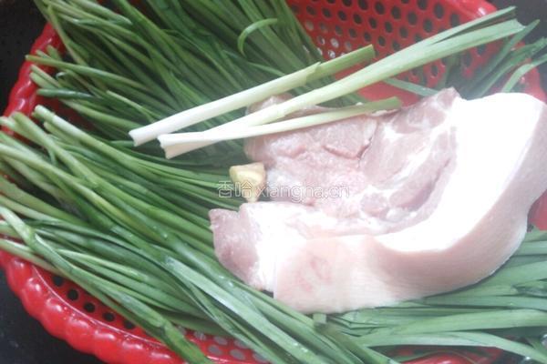 韭菜猪肉饺子馅的做法图解1
