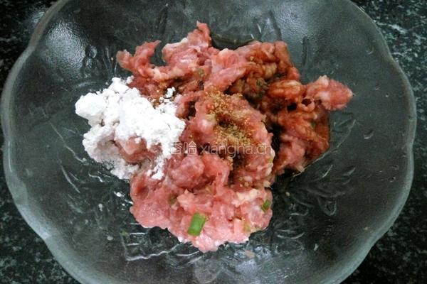 肉末鸡蛋羹的做法图解2