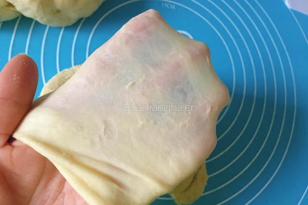 葱香肉松火腿芝士面包的做法图解3