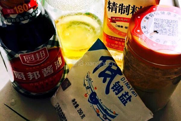 清蒸原汁原味黄花鱼的做法图解1