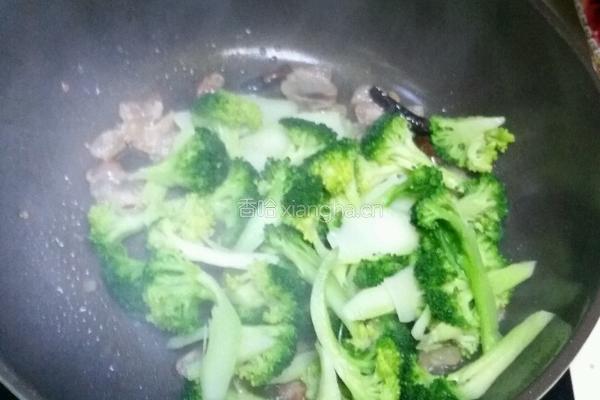 青花炒腊肉的做法图解10