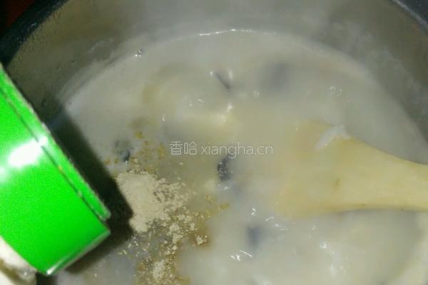 鸡肉木耳粥的做法图解7