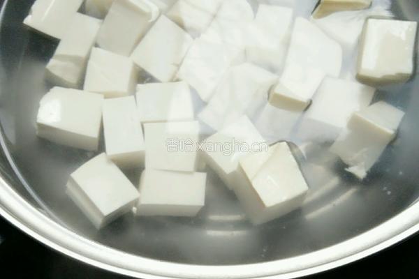 青蒜炒豆腐的做法图解2