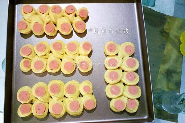 火腿肠肉松面包的做法图解13