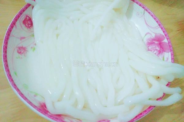肉末土豆粉的做法图解2