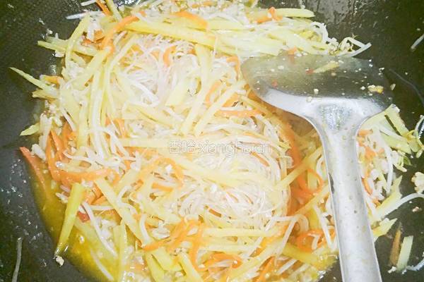 豆芽炒粉丝的做法图解11