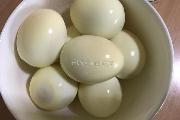红烧鸡腿卤鸡蛋的做法图解2