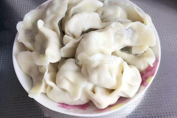 猪肉香菇水饺的做法图解6
