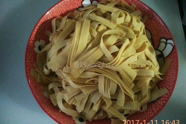 葱油干豆腐的做法图解1
