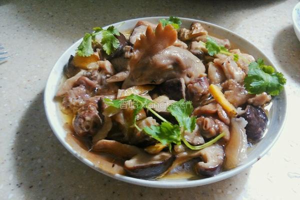 香菇滑鸡的做法图解4