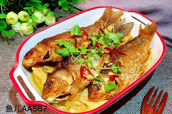 鲫鱼炖冻豆腐的做法图解9