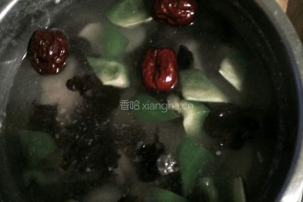 木耳青椒烧山药的做法图解7