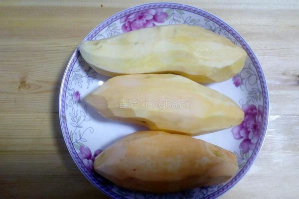 炸红薯片的做法图解1
