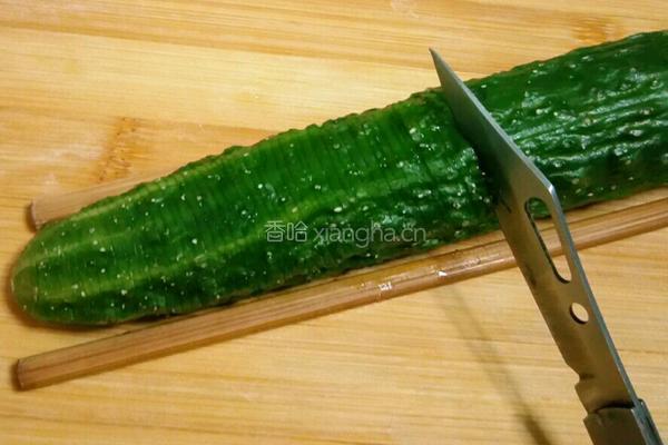 蓑衣黄瓜的做法图解4