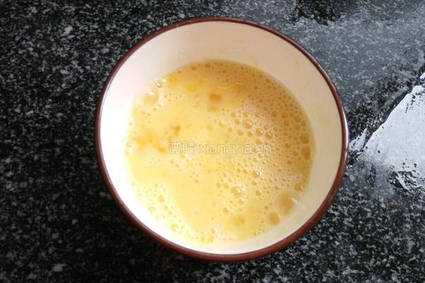 葱香蛋炒饭的做法图解2
