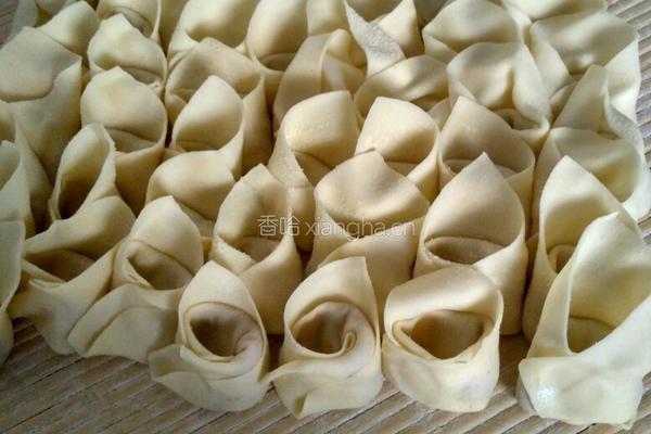 平菇猪肉馄饨的做法图解15