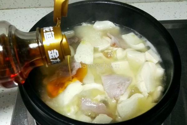 河蚌腊肉豆腐汤的做法图解12