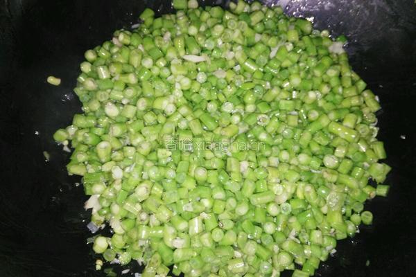 豆角鸡蛋的做法图解4