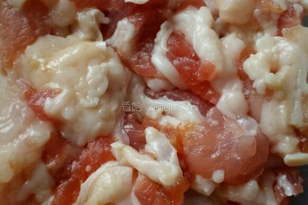 青蒜炒五花肉的做法图解1