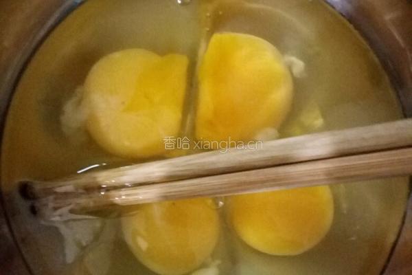 线椒炒鸡蛋的做法图解3