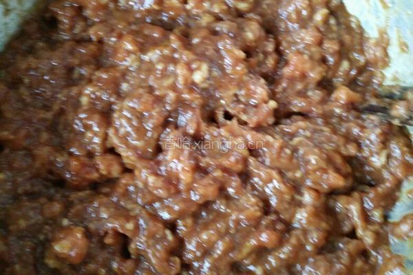猪肉蒜苔馅水饺的做法图解4