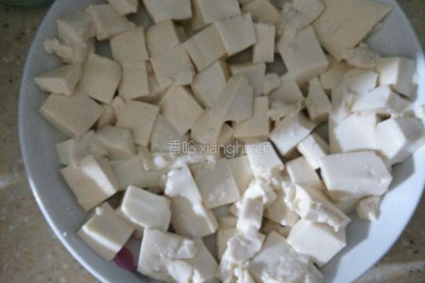 肉末马蹄蒸豆腐的做法图解1