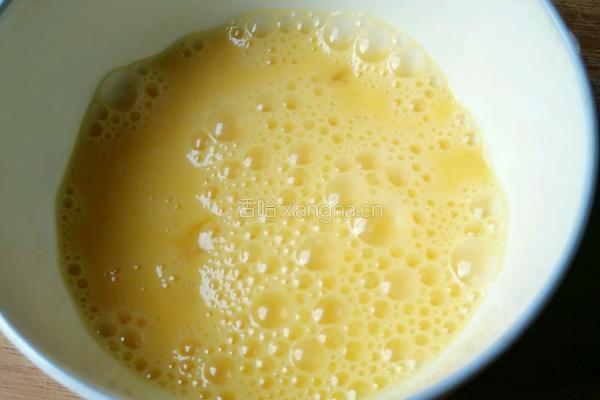 剁椒蚕豆炒鸡蛋的做法图解3