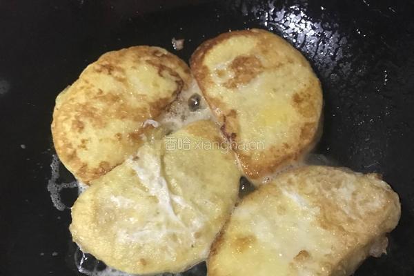 牛奶软炸馒头片的做法图解7