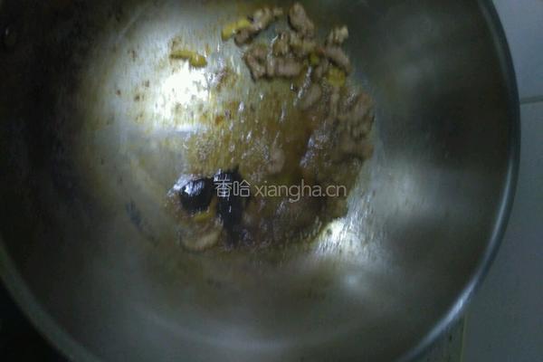 菜椒炒肉的做法图解3