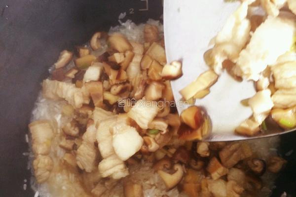 香菇五花肉焖饭的做法图解14