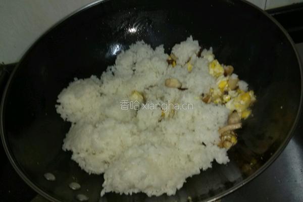 鸡蛋香菇炒饭的做法图解5