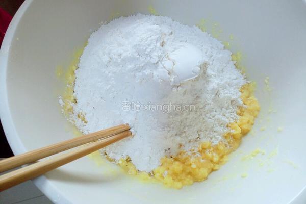 玉米面饼的做法图解3