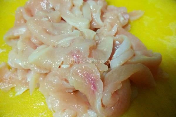 蒜苗炒鸡肉的做法图解4