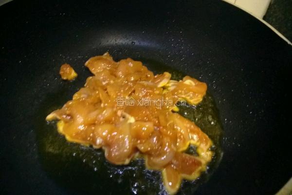蒜苗炒鸡肉的做法图解7