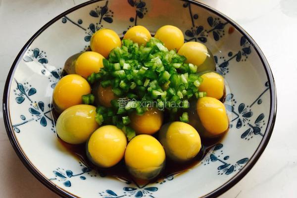 凉拌鹌鹑皮蛋的做法图解7