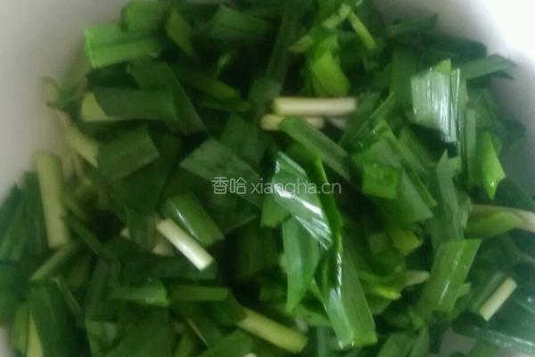 韭菜鸡蛋的做法图解1
