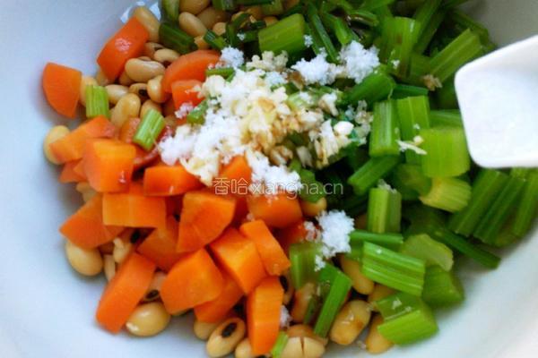 芹菜拌黄豆的做法图解11