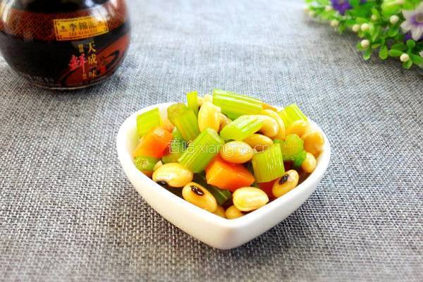 芹菜拌黄豆的做法图解14