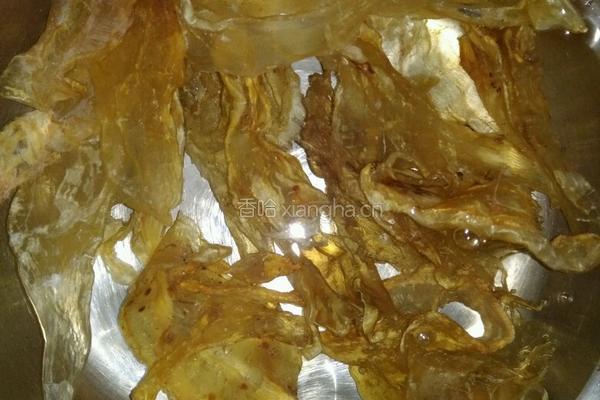 花胶瑶柱海底椰排骨汤的做法图解1