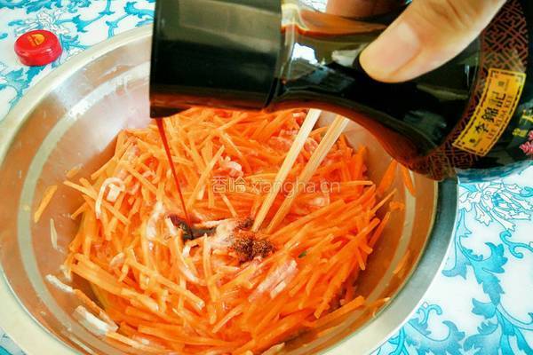 胡萝卜培根鸡蛋饼的做法图解5