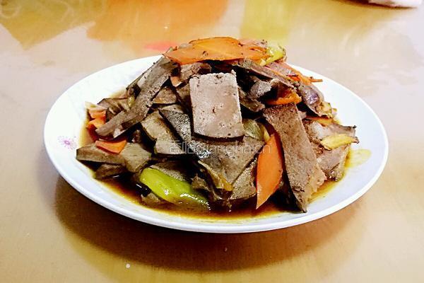 胡萝卜炒猪肝的做法图解8