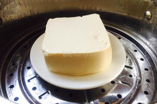 白玉红油豆腐的做法图解2