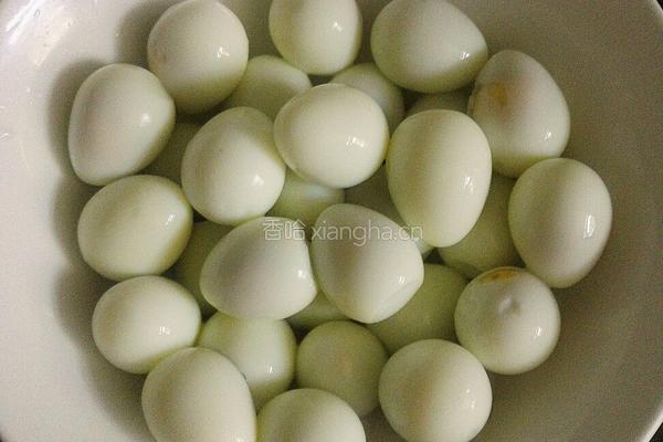 凉拌鹌鹑蛋的做法图解4
