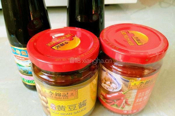 虾仁蒸蛋羹的做法图解1
