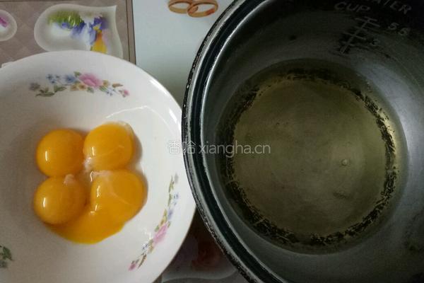 蔓越莓蛋糕卷的做法图解3