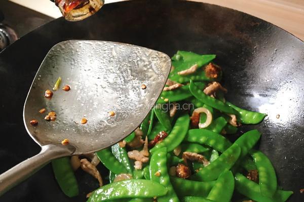 蚝油荷兰豆炒肉的做法图解10
